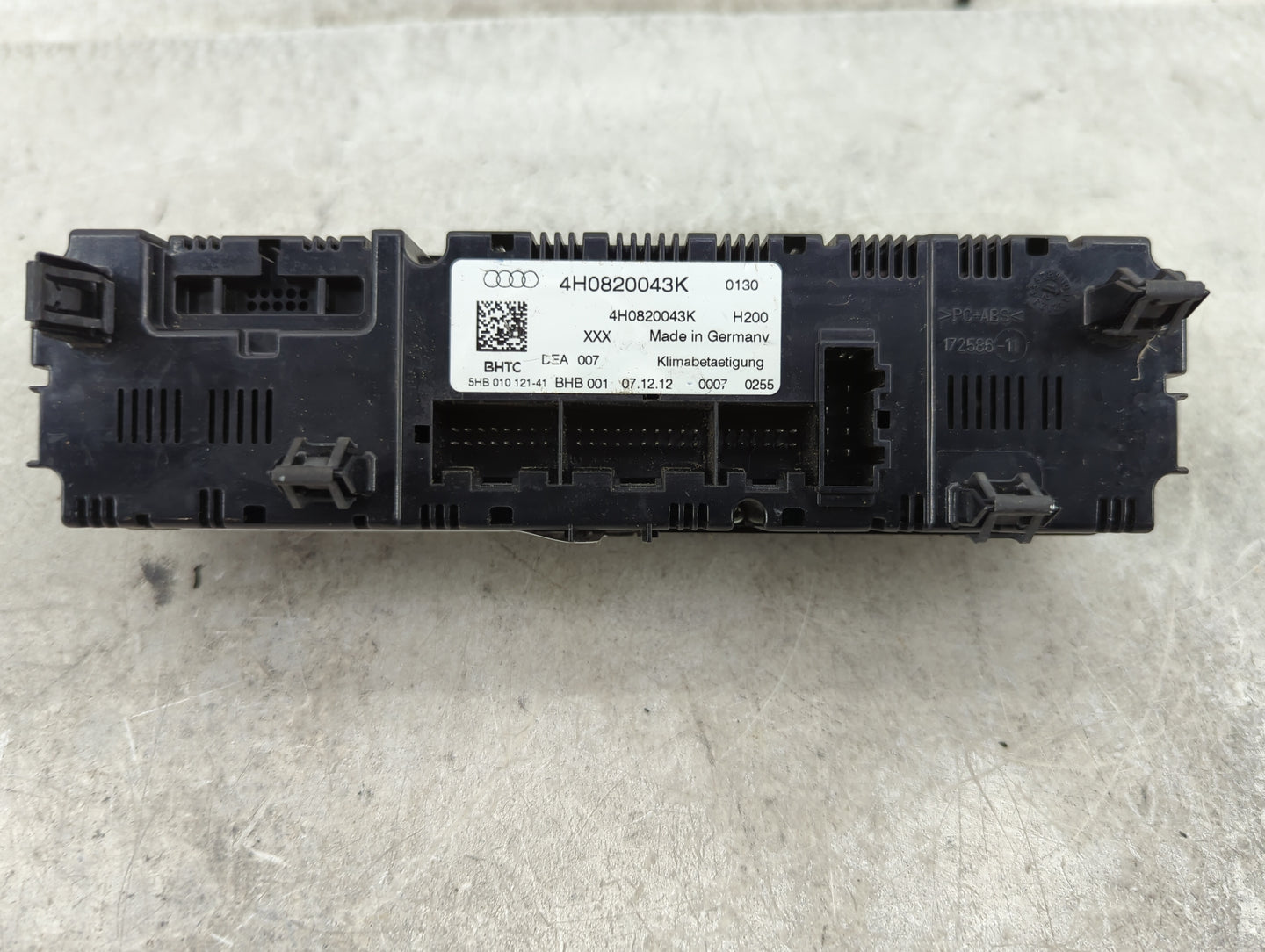 2011-2014 Audi A8 Climate Control Module Temperature AC/Heater Replacement P/N:4H0820043K Fits Fits 2011 2012 2013 2014 OEM 