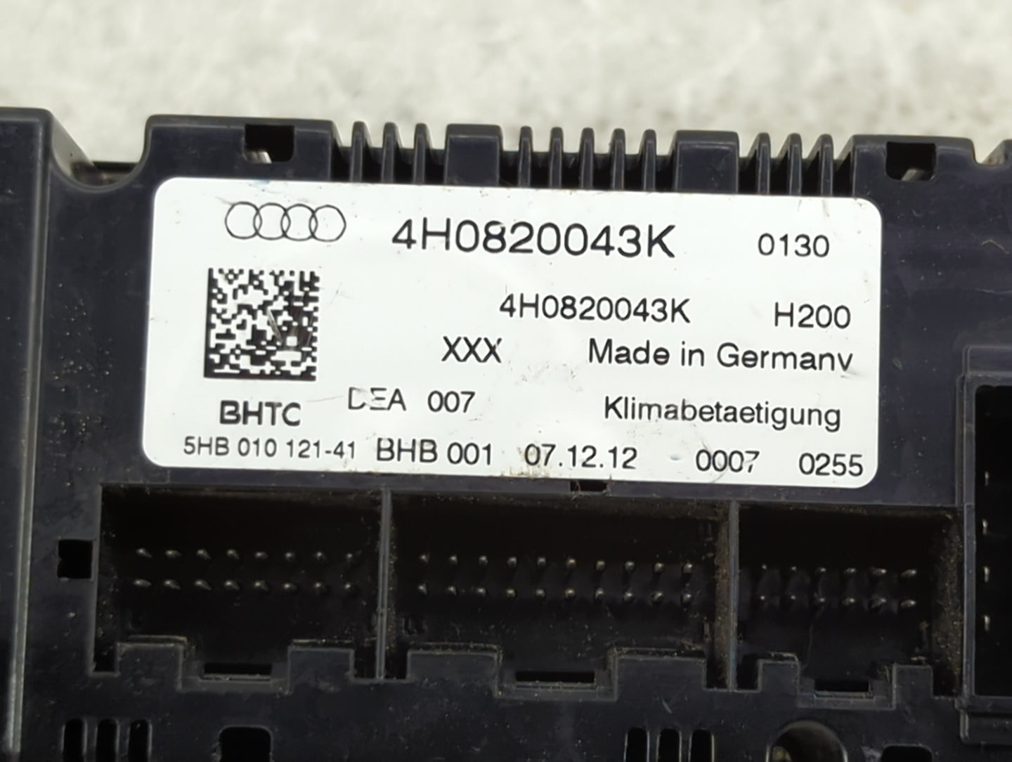 2011-2014 Audi A8 Climate Control Module Temperature AC/Heater Replacement P/N:4H0820043K Fits Fits 2011 2012 2013 2014 OEM 