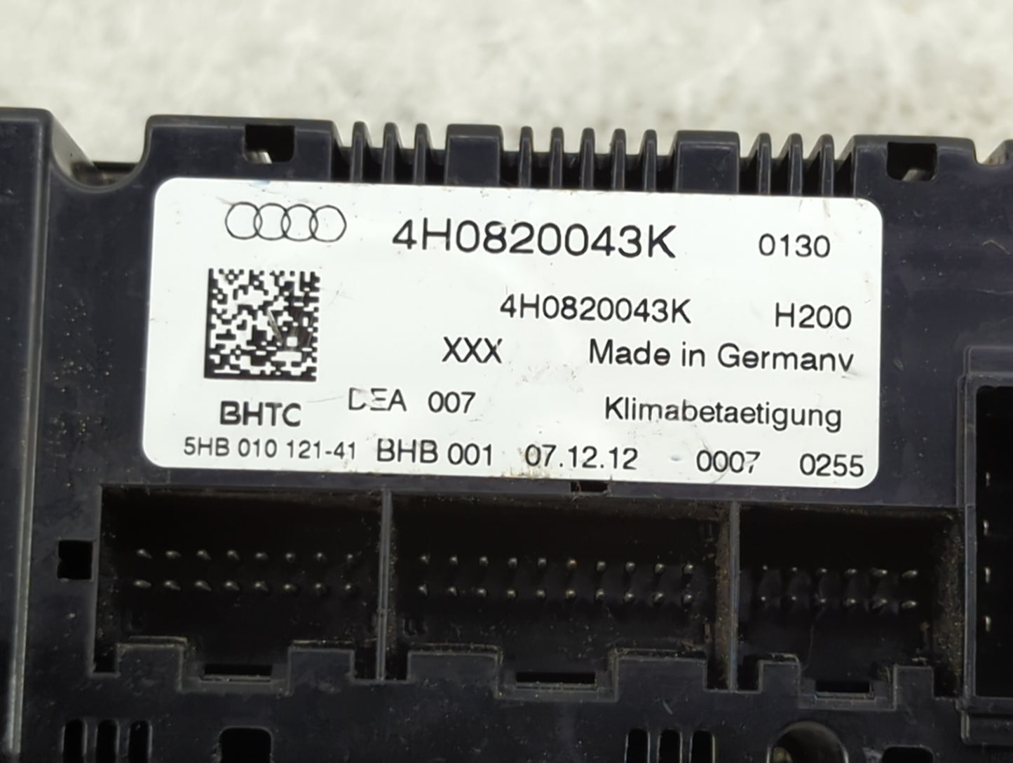 2011-2014 Audi A8 Climate Control Module Temperature AC/Heater Replacement P/N:4H0820043K Fits Fits 2011 2012 2013 2014 OEM 