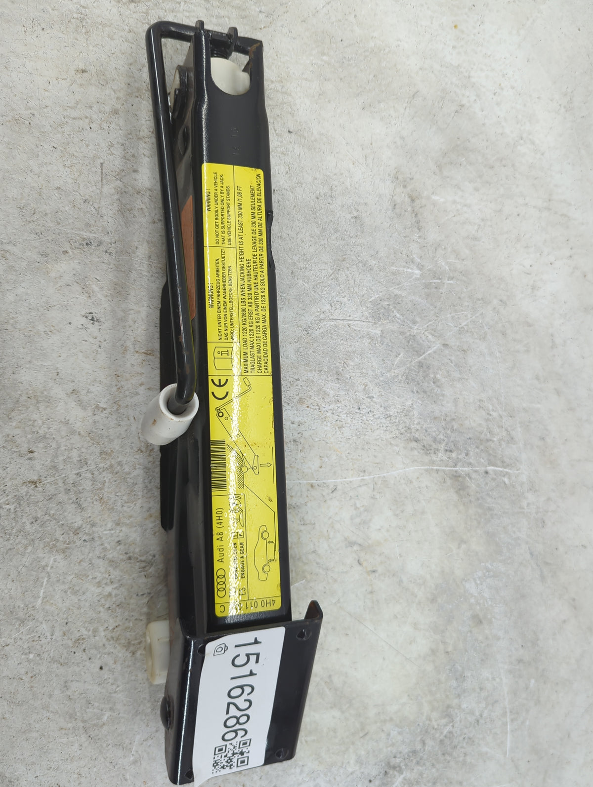 2011 Audi A8 Spare Scissor Car Jack - Oemusedautoparts1.com