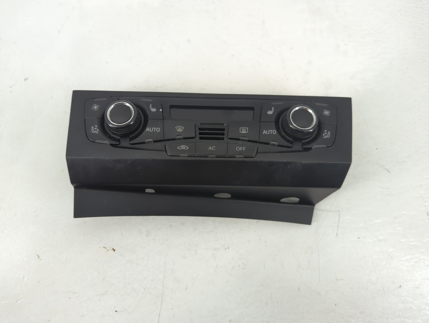 2009-2012 Audi Q5 Climate Control Module Temperature AC/Heater Replacement P/N:8T1 820 043 AQ Fits OEM Used Auto Parts - Oem