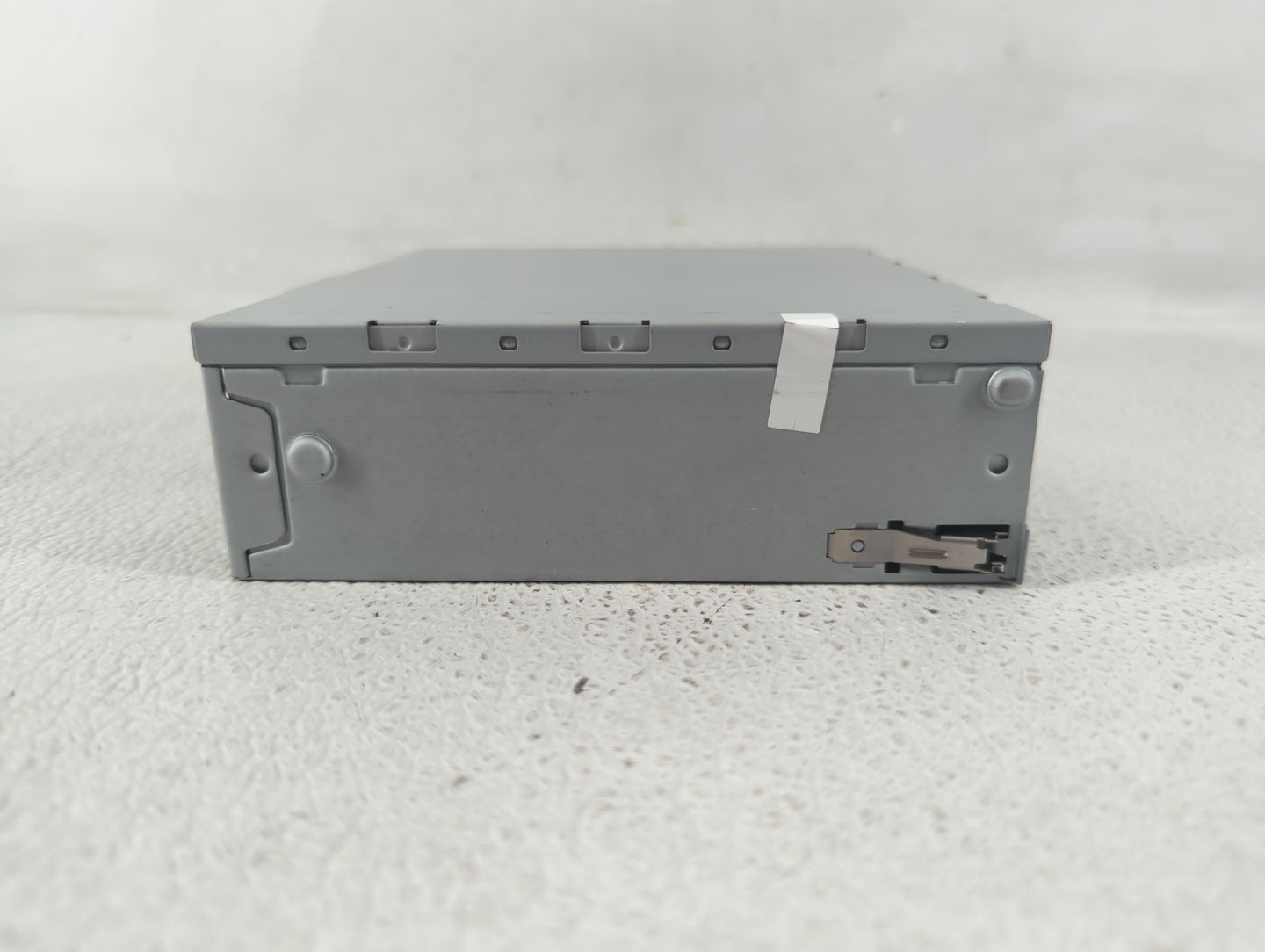 2009-2012 Audi Q5 Radio AM FM Cd Player Receiver Replacement P/N:4G0 035 082 Fits OEM Used Auto Parts - Oemusedautoparts1.co