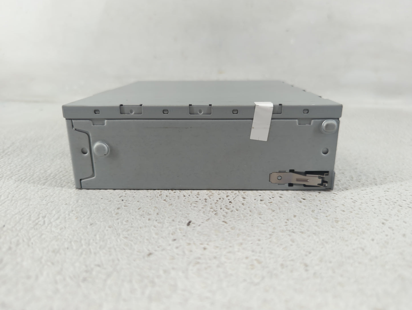 2009-2012 Audi Q5 Radio AM FM Cd Player Receiver Replacement P/N:4G0 035 082 Fits OEM Used Auto Parts - Oemusedautoparts1.co