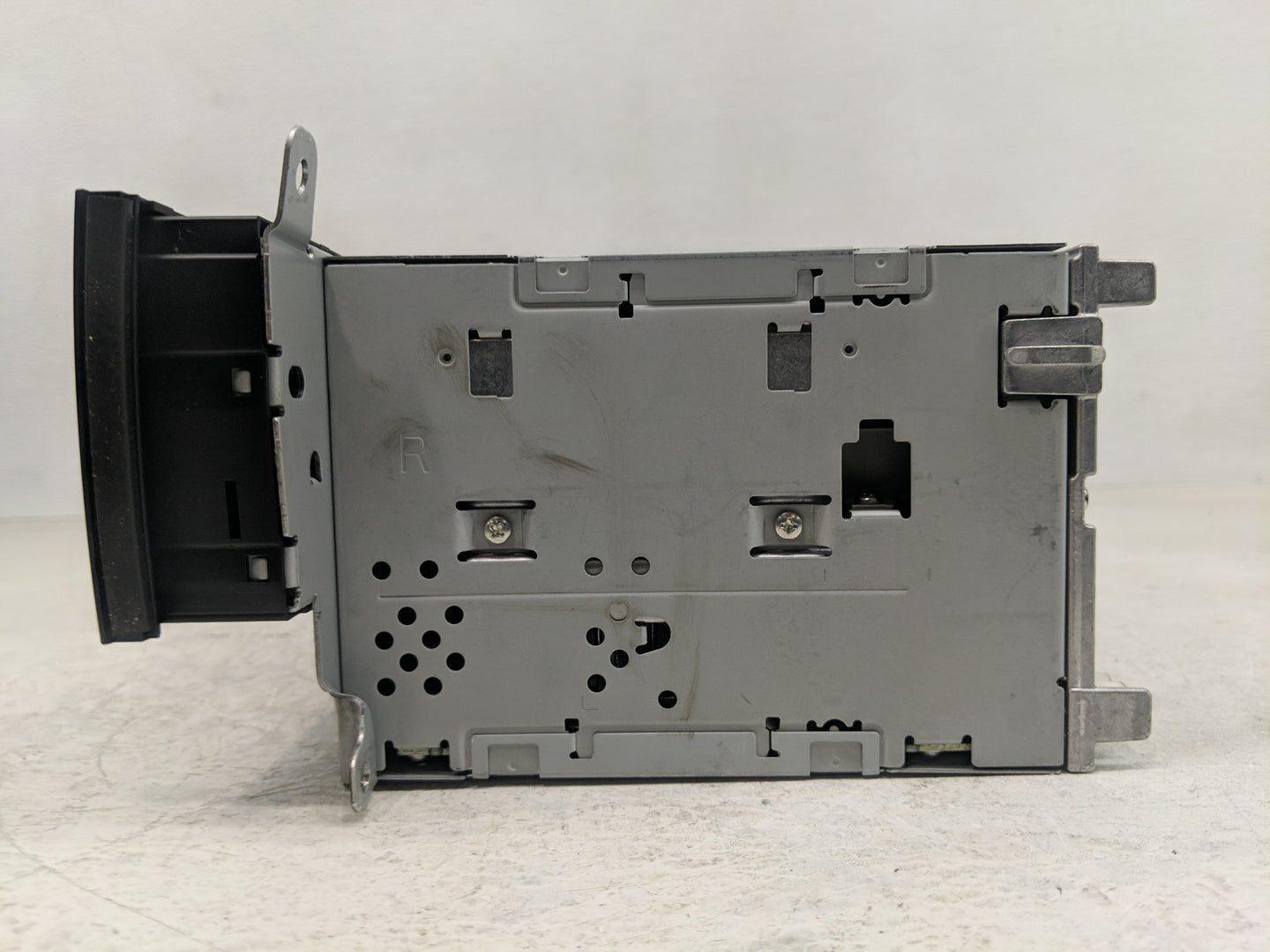 2011-2017 Audi Q5 Radio AM FM Cd Player Receiver Replacement P/N:8T1 035 186 R Fits Fits 2010 2011 2012 2013 2014 2015 2016 