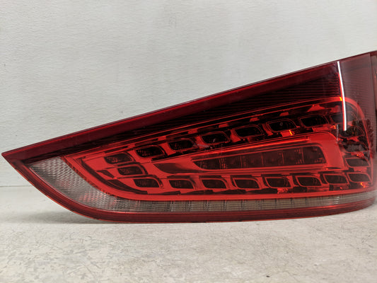 2009-2012 Audi Q5 Tail Light Assembly Driver Left OEM P/N:8R0 945 093 B AU416 T2 Fits Fits 2009 2010 2011 2012 OEM Used Auto Parts
