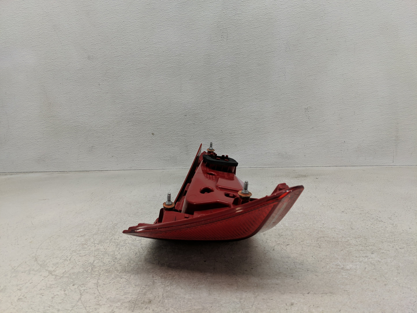 2009-2012 Audi Q5 Tail Light Assembly Driver Left OEM P/N:8R0 945 093 B AU416 T2 Fits Fits 2009 2010 2011 2012 OEM Used Auto