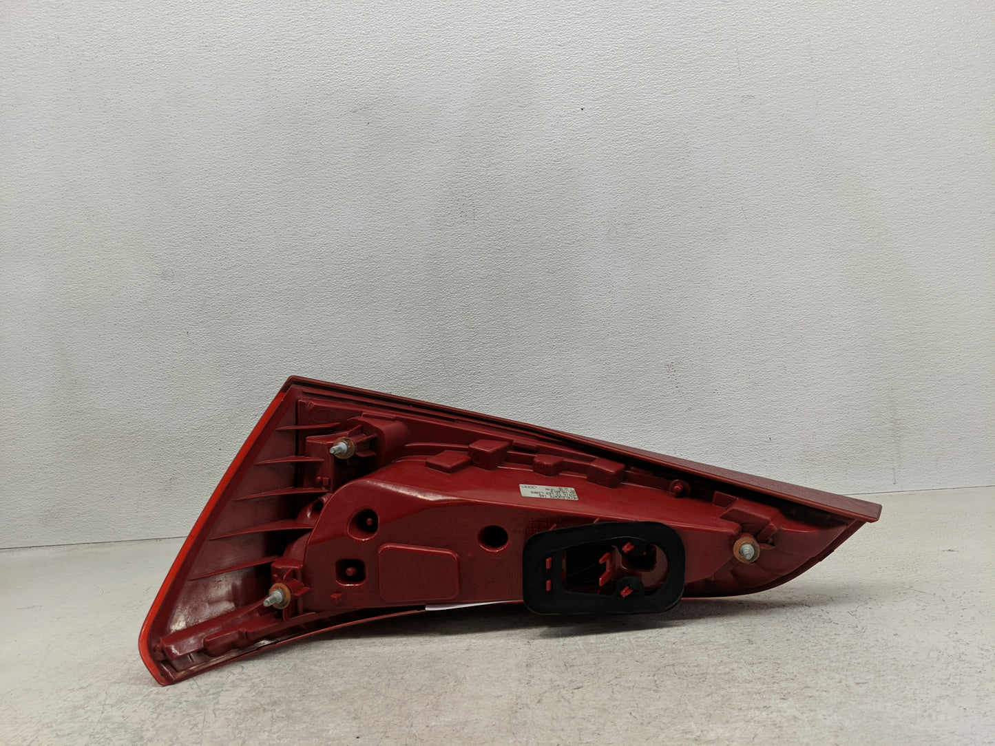 2009-2012 Audi Q5 Tail Light Assembly Driver Left OEM P/N:8R0 945 093 B AU416 T2 Fits Fits 2009 2010 2011 2012 OEM Used Auto