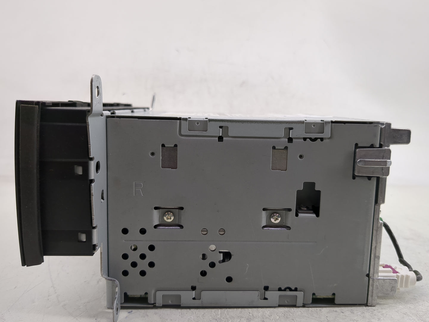 2011-2017 Audi Q5 Radio AM FM Cd Player Receiver Replacement P/N:8T1 035 186 R 04294605 Fits OEM Used Auto Parts - Oemusedau