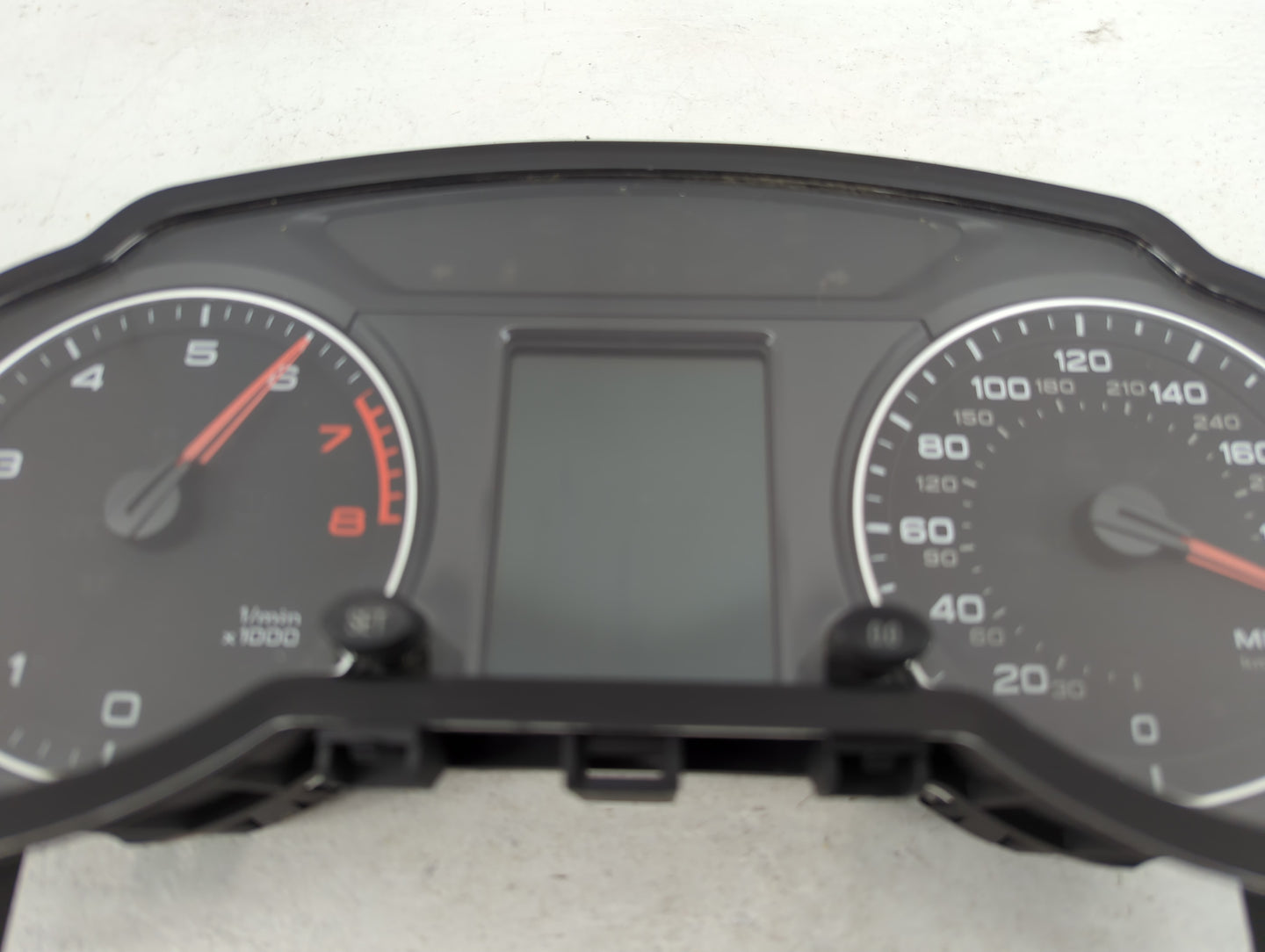2011-2012 Audi Q5 Instrument Cluster Speedometer Gauges P/N:8R0 920 950 K Fits Fits 2011 2012 OEM Used Auto Parts - Oemuseda