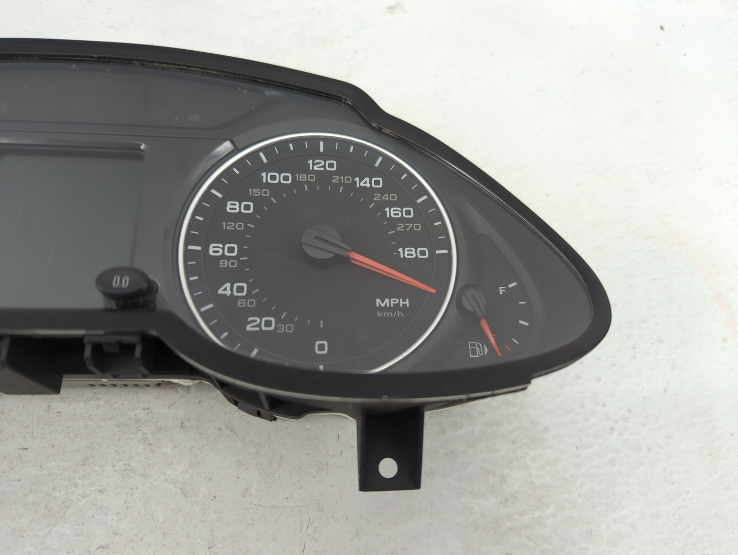 2011-2012 Audi Q5 Instrument Cluster Speedometer Gauges P/N:8R0 920 950 K Fits Fits 2011 2012 OEM Used Auto Parts - Oemuseda