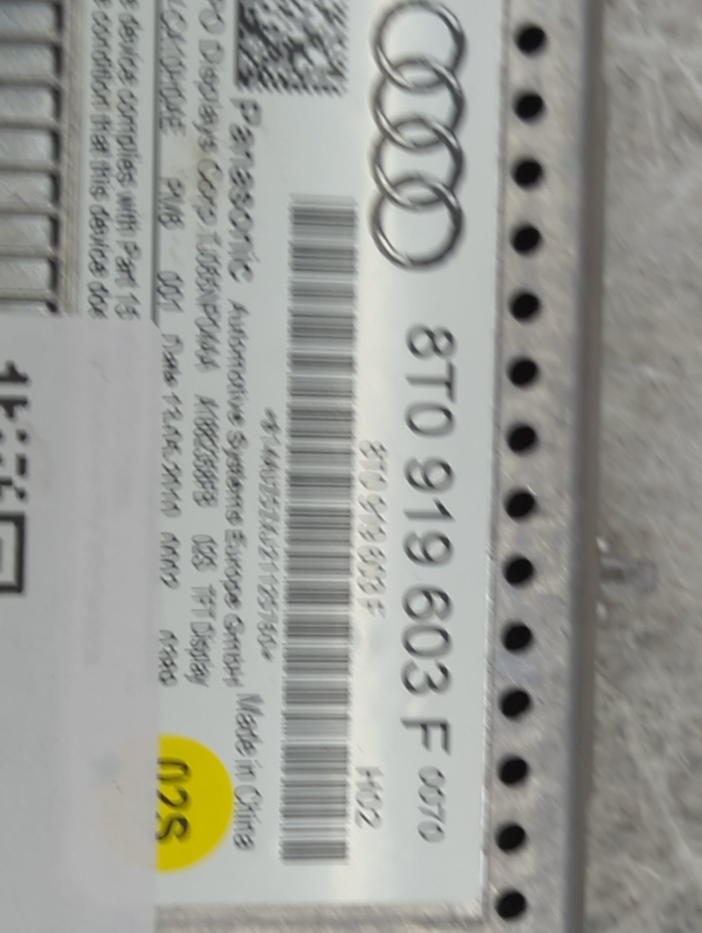 2009-2017 Audi Q5 Information Display Screen - Oemusedautoparts1.com