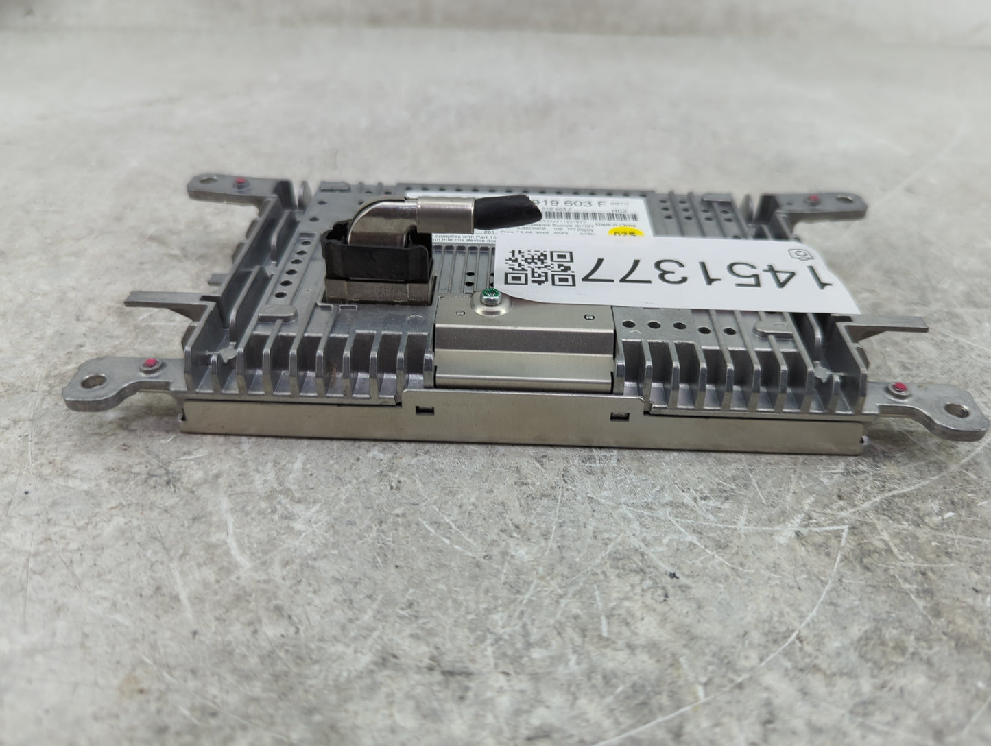 2009-2017 Audi Q5 Information Display Screen - Oemusedautoparts1.com