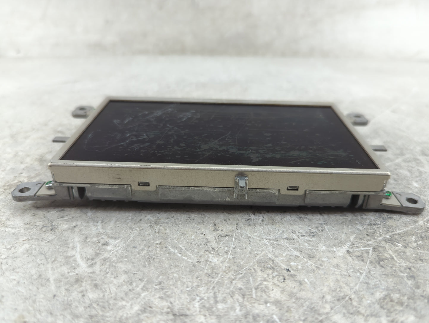 2009-2017 Audi Q5 Information Display Screen - Oemusedautoparts1.com