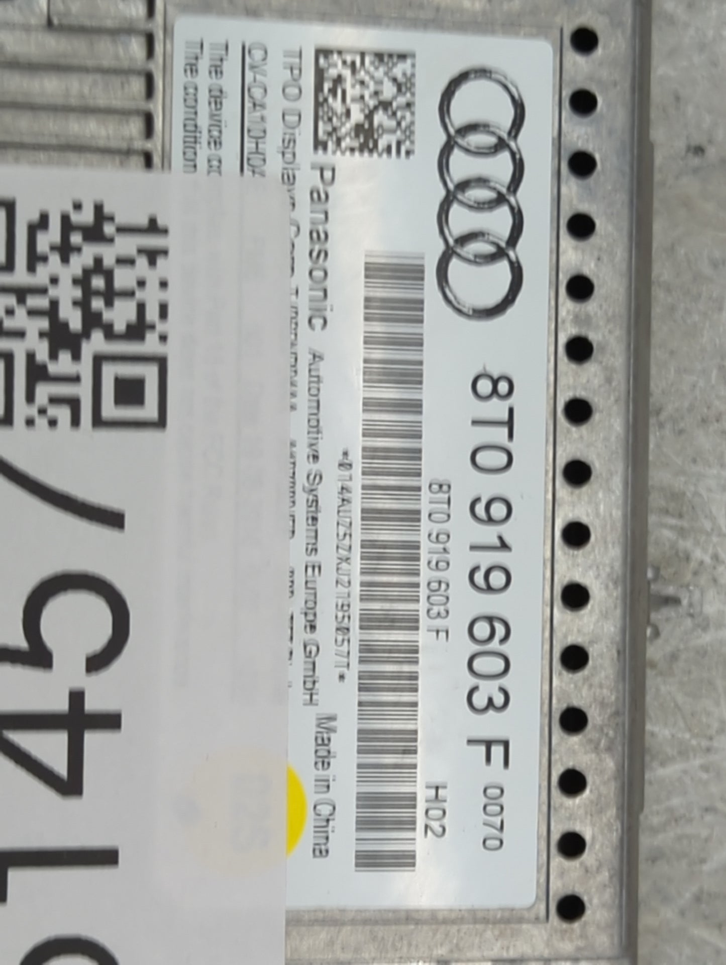 2009-2017 Audi Q5 Information Display Screen - Oemusedautoparts1.com