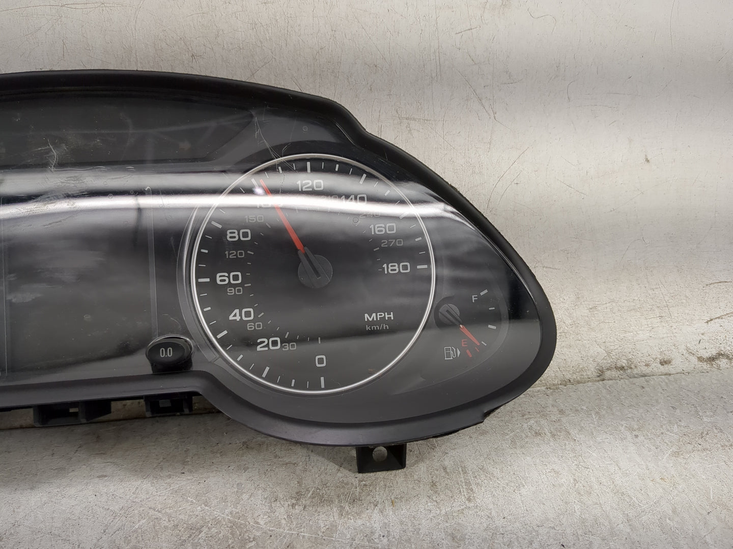 2011-2012 Audi Q5 Instrument Cluster Speedometer Gauges P/N:8R0920981G 503002381305, AUDIEK02A699C Miles:109K Fits Fits 2011