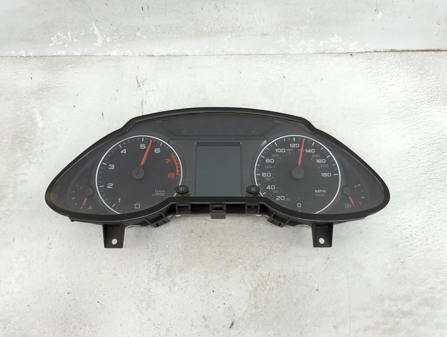 2011-2012 Audi Q5 Instrument Cluster Speedometer Gauges P/N:8R0 920 950 K Miles: Fits Fits 2011 2012 OEM Used Auto Parts - O