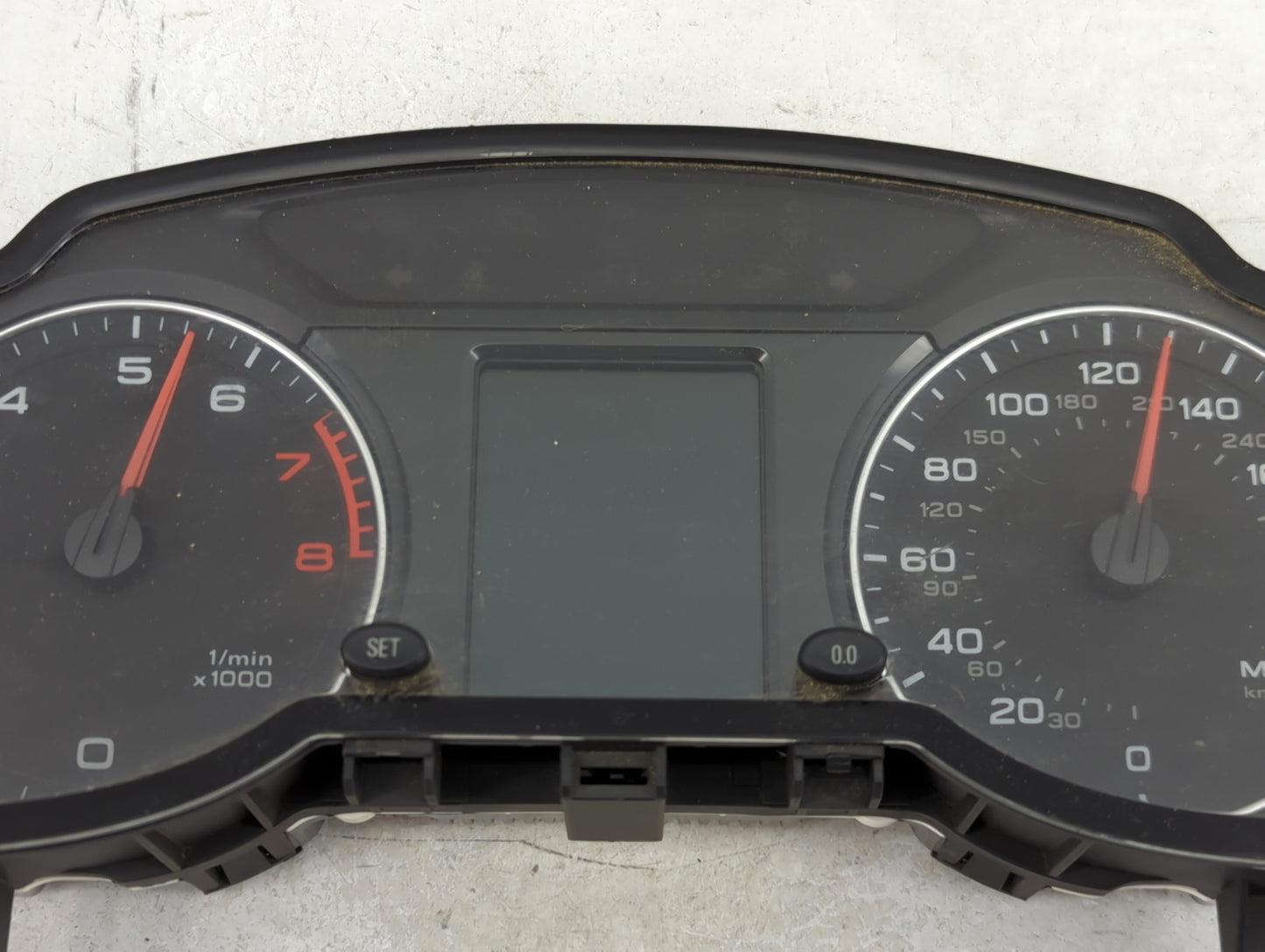 2011-2012 Audi Q5 Instrument Cluster Speedometer Gauges P/N:8R0 920 950 K Miles: Fits Fits 2011 2012 OEM Used Auto Parts - O