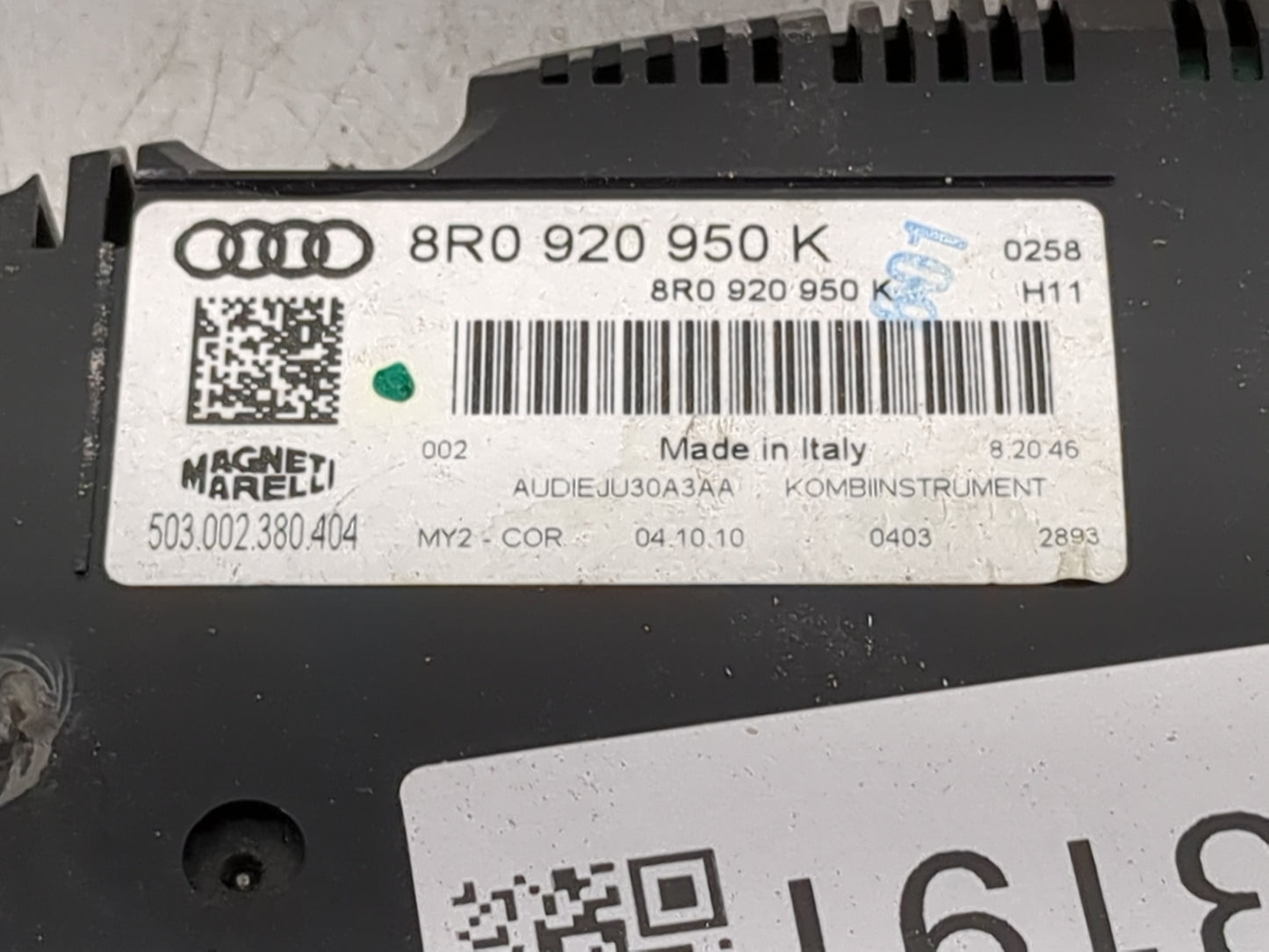 2011-2012 Audi Q5 Instrument Cluster Speedometer Gauges P/N:8R0920950K 503002380404 Miles:100K Fits Fits 2011 2012 OEM Used 