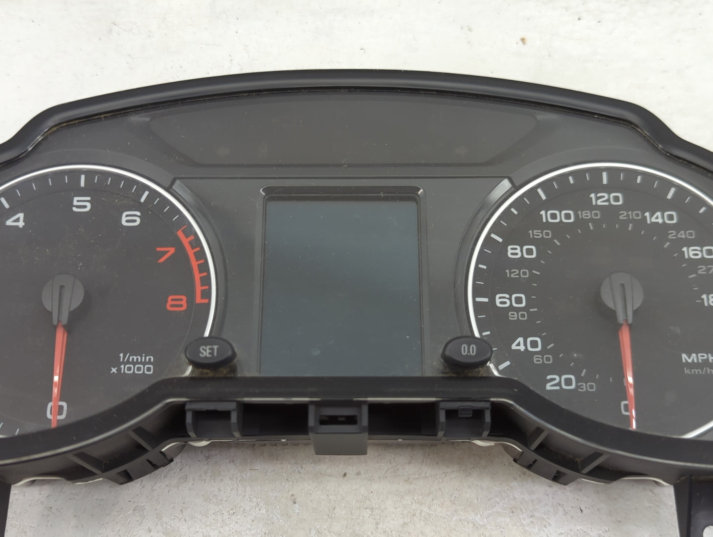 2011-2012 Audi Q5 Instrument Cluster Speedometer Gauges P/N:8R0920950K Miles:138K Fits Fits 2011 2012 OEM Used Auto Parts - 