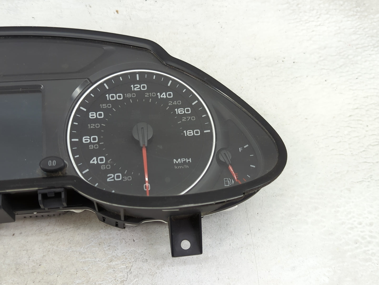 2011-2012 Audi Q5 Instrument Cluster Speedometer Gauges P/N:8R0920950K Miles:138K Fits Fits 2011 2012 OEM Used Auto Parts - 