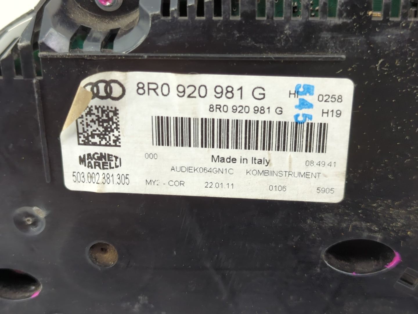 2011-2012 Audi Q5 Instrument Cluster Speedometer Gauges P/N:8R0920981G 503002381305 Miles:66K Fits Fits 2011 2012 OEM Used A