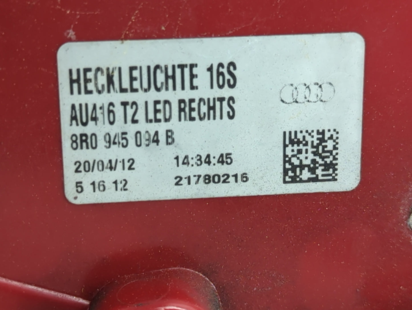 2009-2012 Audi Q5 Tail Light Assembly Passenger Right OEM P/N:8R0 945 094 B Fits Fits 2009 2010 2011 2012 OEM Used Auto Part