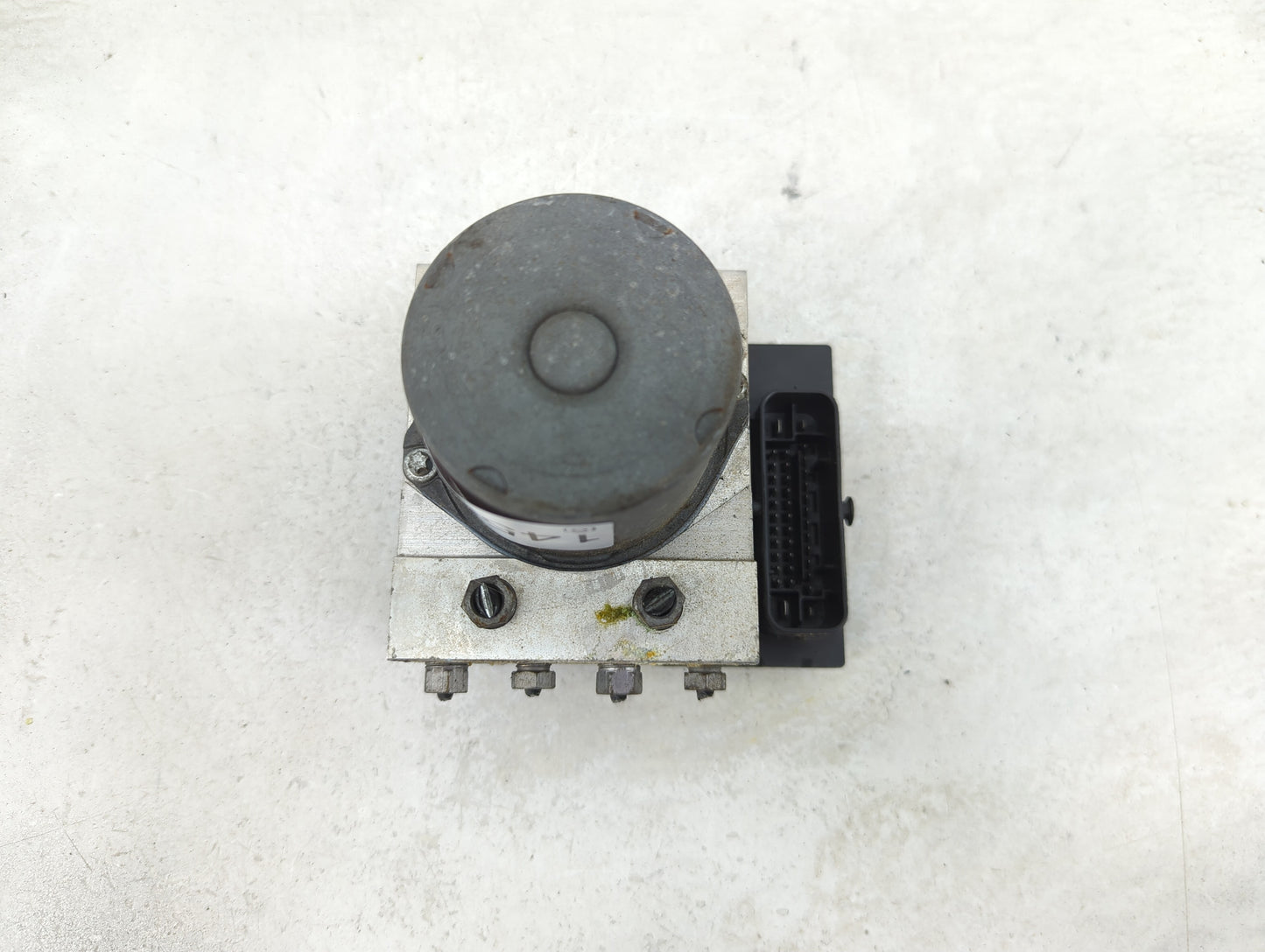2009-2012 Audi Q5 ABS Pump Control Module Replacement P/N:8R0 907 379 H 0 265 236 336 Fits Fits 2009 2010 2011 2012 OEM Used