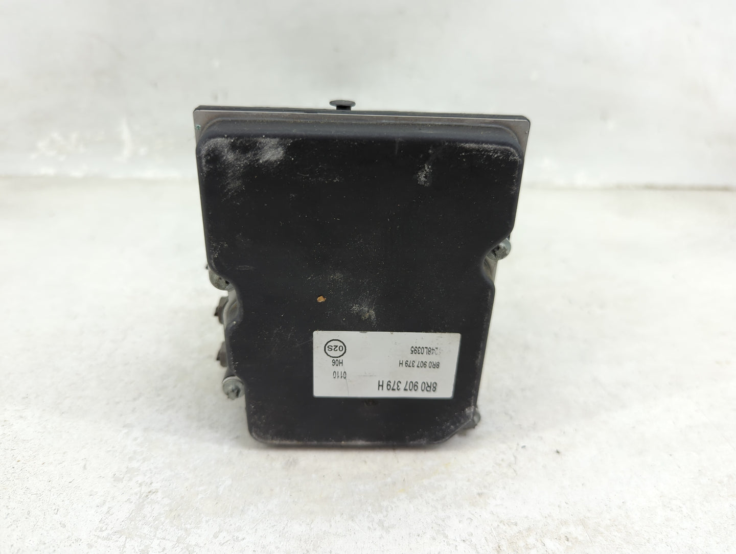 2009-2012 Audi Q5 ABS Pump Control Module Replacement P/N:8R0 907 379 H 0 265 236 336 Fits Fits 2009 2010 2011 2012 OEM Used