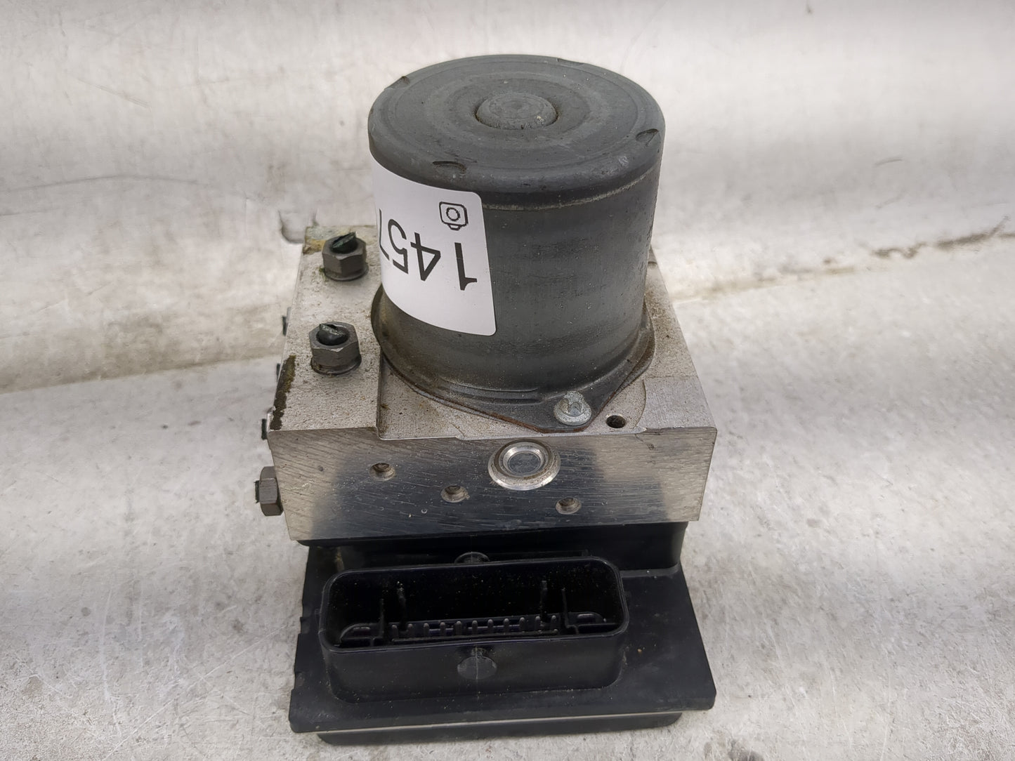 2009-2012 Audi Q5 ABS Pump Control Module Replacement P/N:0 265 236 336 Fits Fits 2009 2010 2011 2012 OEM Used Auto Parts - 