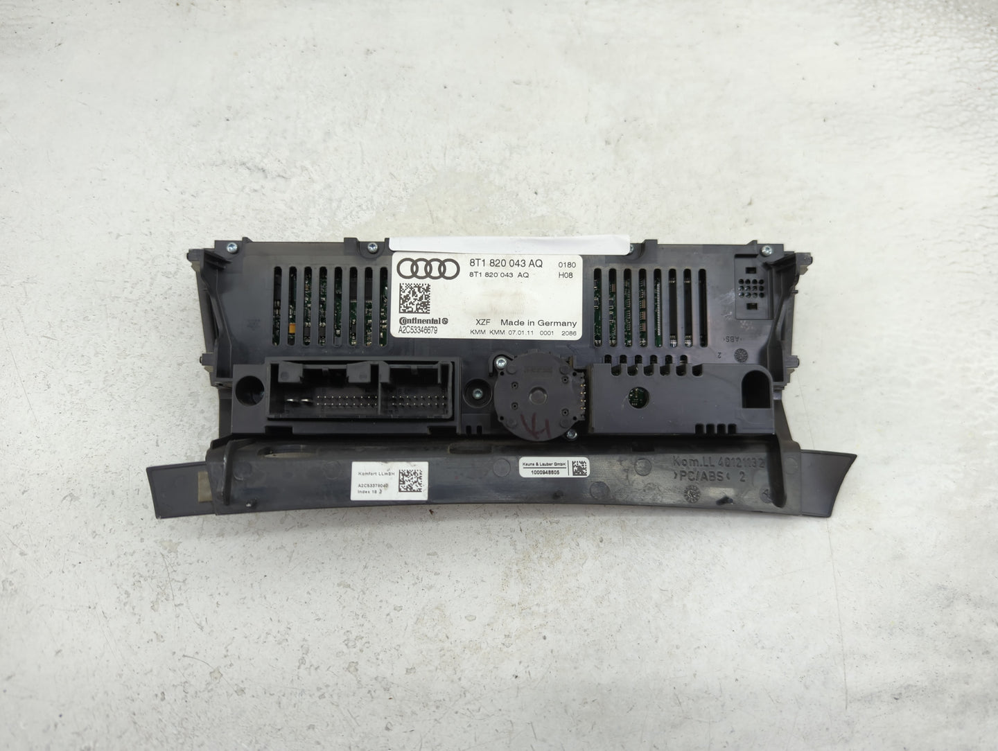2009-2012 Audi Q5 Climate Control Module Temperature AC/Heater Replacement P/N:8T1 820 043 AQ Fits OEM Used Auto Parts - Oem