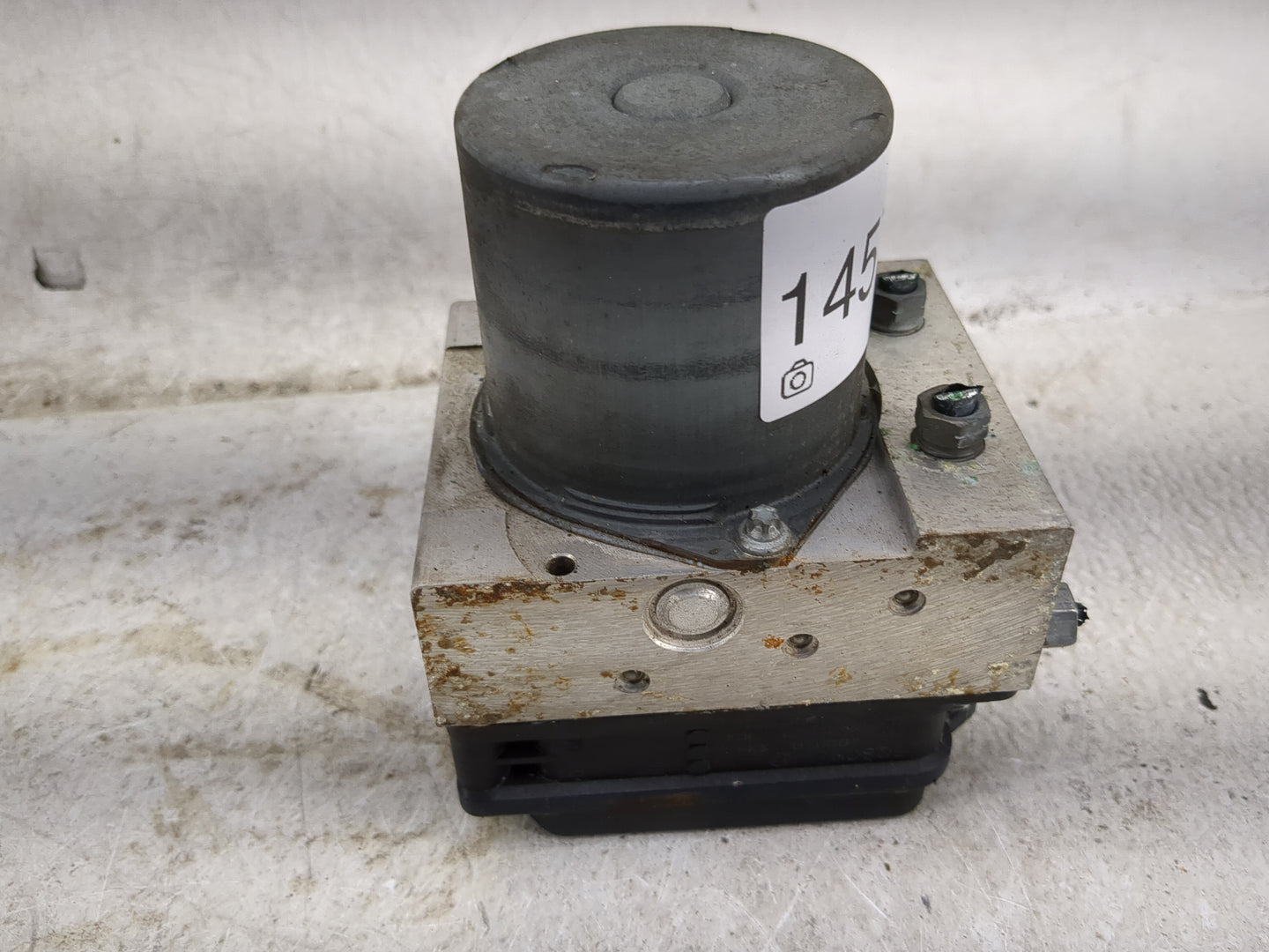 2009-2012 Audi Q5 ABS Pump Control Module Replacement P/N:0 265 236 336 Fits Fits 2009 2010 2011 2012 OEM Used Auto Parts - 