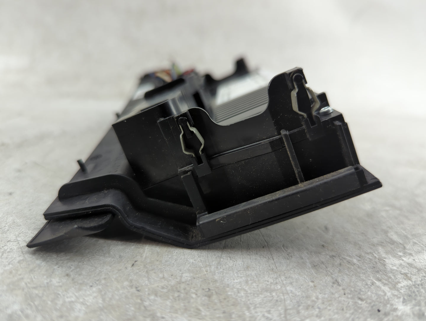 2009-2012 Audi Q5 Climate Control Module Temperature AC/Heater Replacement P/N:8T1 820 043 AP Fits OEM Used Auto Parts - Oem