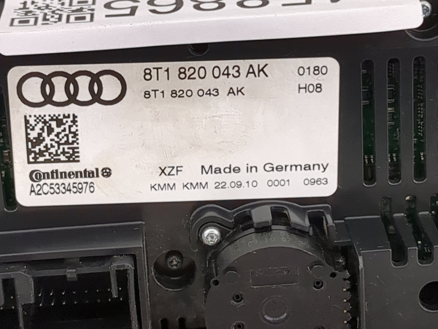 2009-2012 Audi Q5 Climate Control Module Temperature AC/Heater Replacement P/N:8T1 820 043 AK Fits OEM Used Auto Parts - Oem