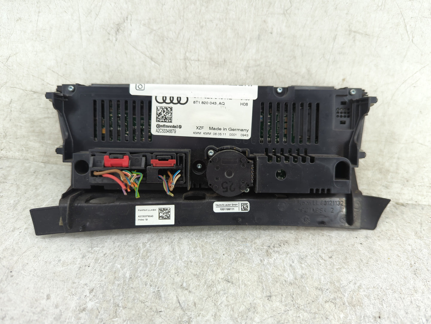 2009-2012 Audi Q5 Climate Control Module Temperature AC/Heater Replacement P/N:8T1 820 043 AQ Fits OEM Used Auto Parts - Oem
