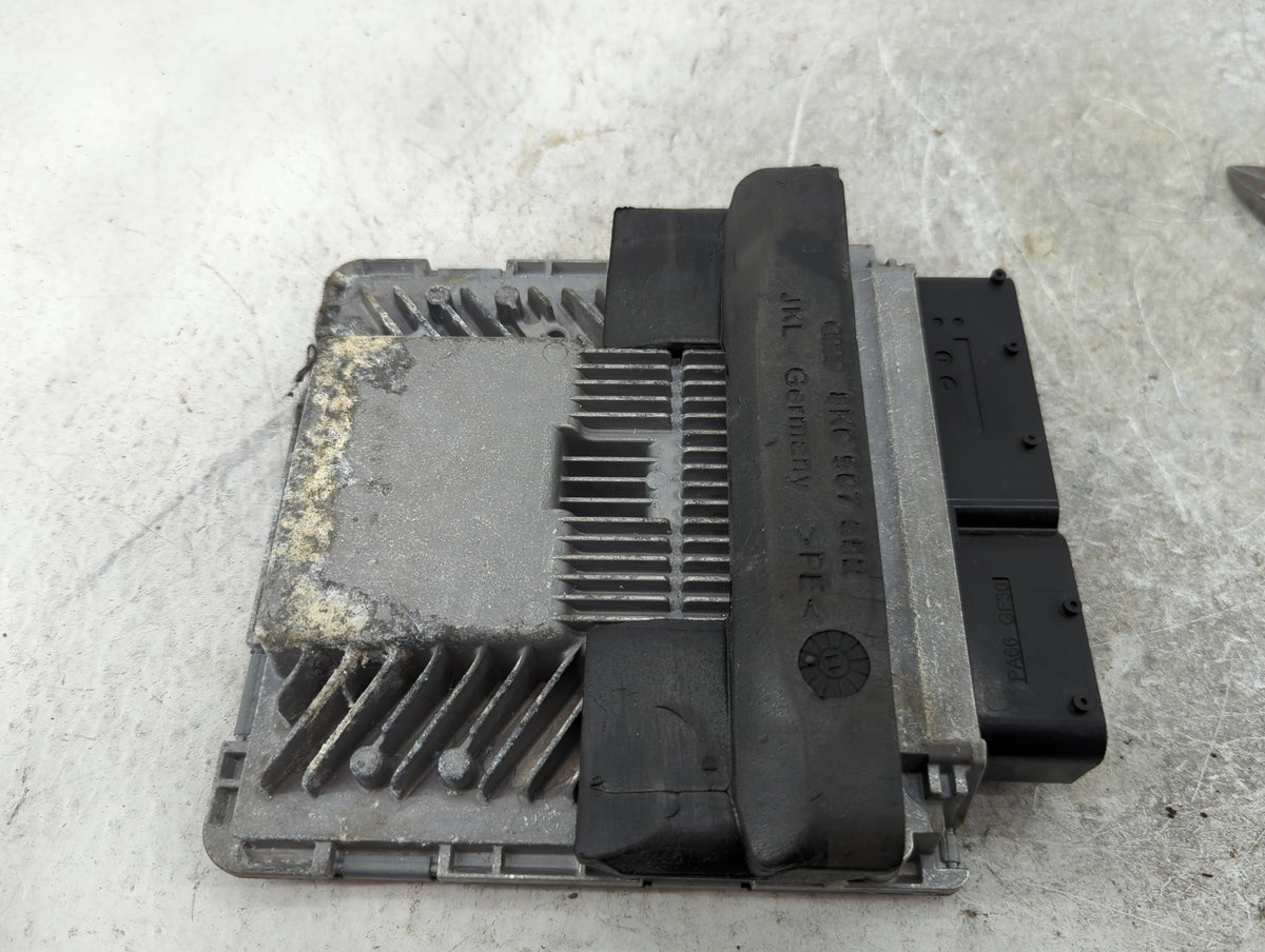 2011-2012 Audi Q5 PCM Engine Control Computer ECU ECM PCU OEM P/N:8R0907559G 8F0907559A, 5WP46282 Fits Fits 2011 2012 OEM Us