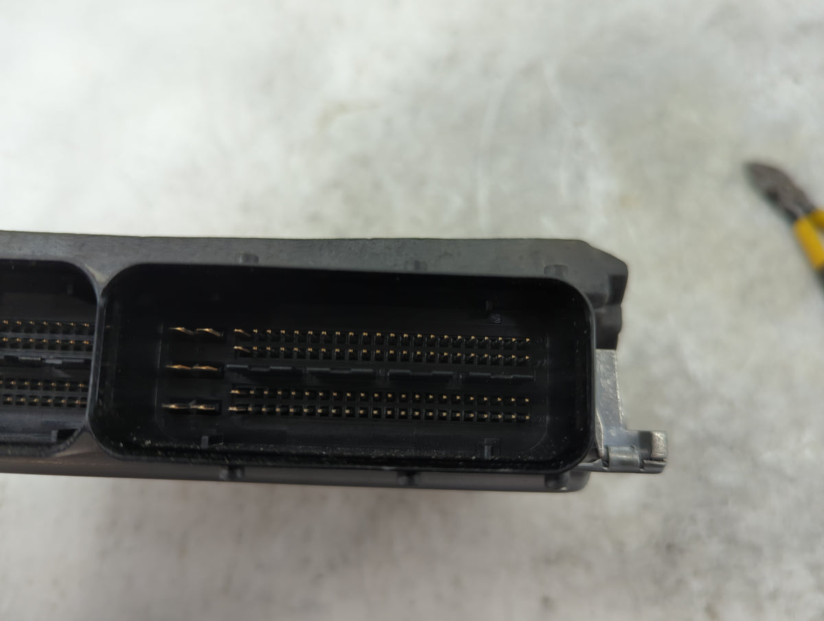 2011-2012 Audi Q5 PCM Engine Control Computer ECU ECM PCU OEM P/N:8R0907559G 8F0907559A, 5WP46282 Fits Fits 2011 2012 OEM Us