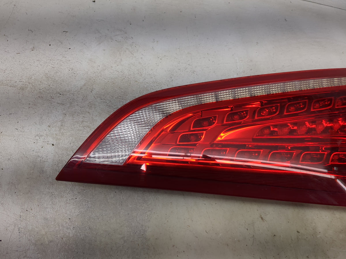 2009-2012 Audi Q5 Passenger Right Side Deck Lid Mounted Tail Light 1513845 - Oemusedautoparts1.com