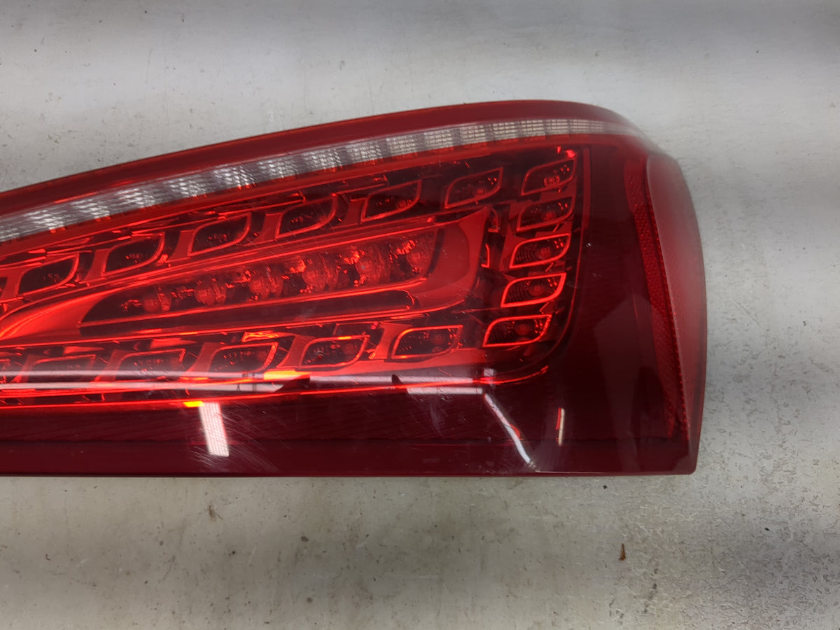 2009-2012 Audi Q5 Passenger Right Side Deck Lid Mounted Tail Light 1513845 - Oemusedautoparts1.com