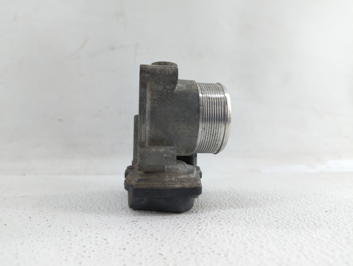 2010-2017 Audi Q5 Throttle Body P/N:06F 133 062 G 06F 133 062 Q Fits OEM Used Auto Parts - Oemusedautoparts1.com