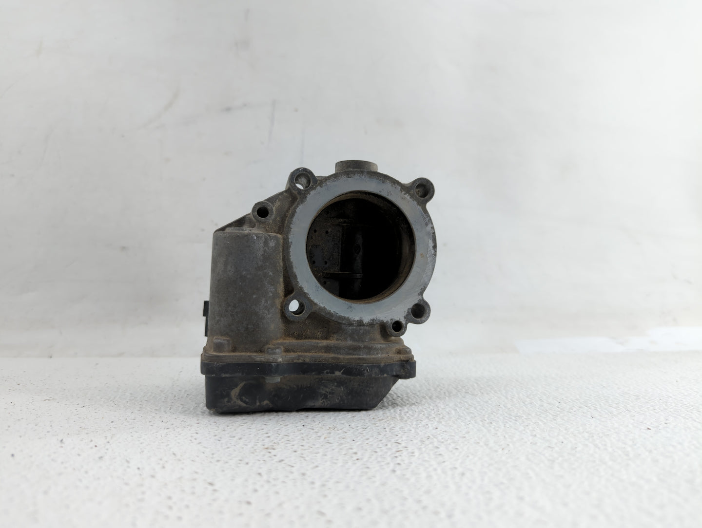 2010-2017 Audi Q5 Throttle Body P/N:06F 133 062 G 06F 133 062 Q Fits OEM Used Auto Parts - Oemusedautoparts1.com