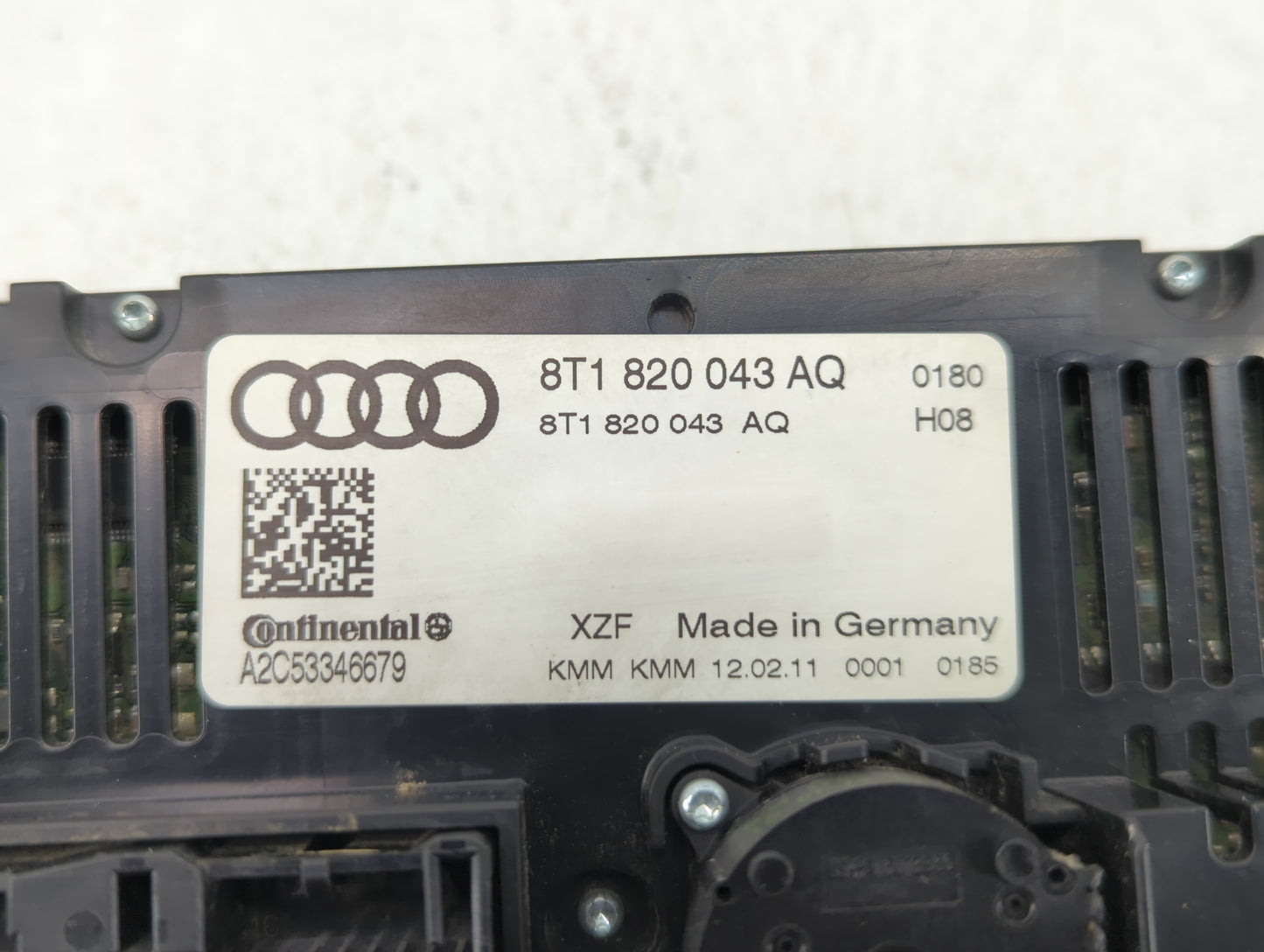 2009-2012 Audi Q5 Climate Control Module Temperature AC/Heater Replacement P/N:8T1 820 043 AA 8T1 820 043 AK Fits OEM Used A
