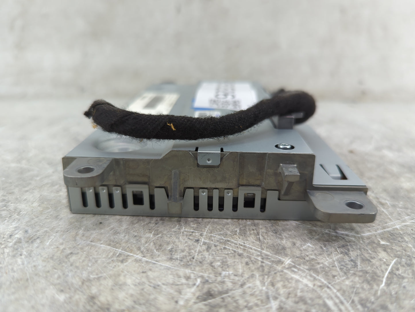 2009-2017 Audi Q5 Information Display Screen 5031526 - Oemusedautoparts1.com