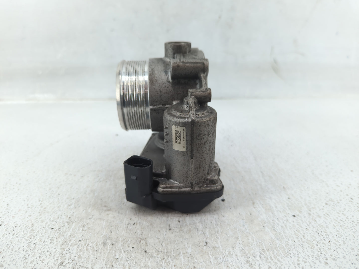 2010-2017 Audi Q5 Throttle Body P/N:06F 133 062 Q Fits OEM Used Auto Parts - Oemusedautoparts1.com