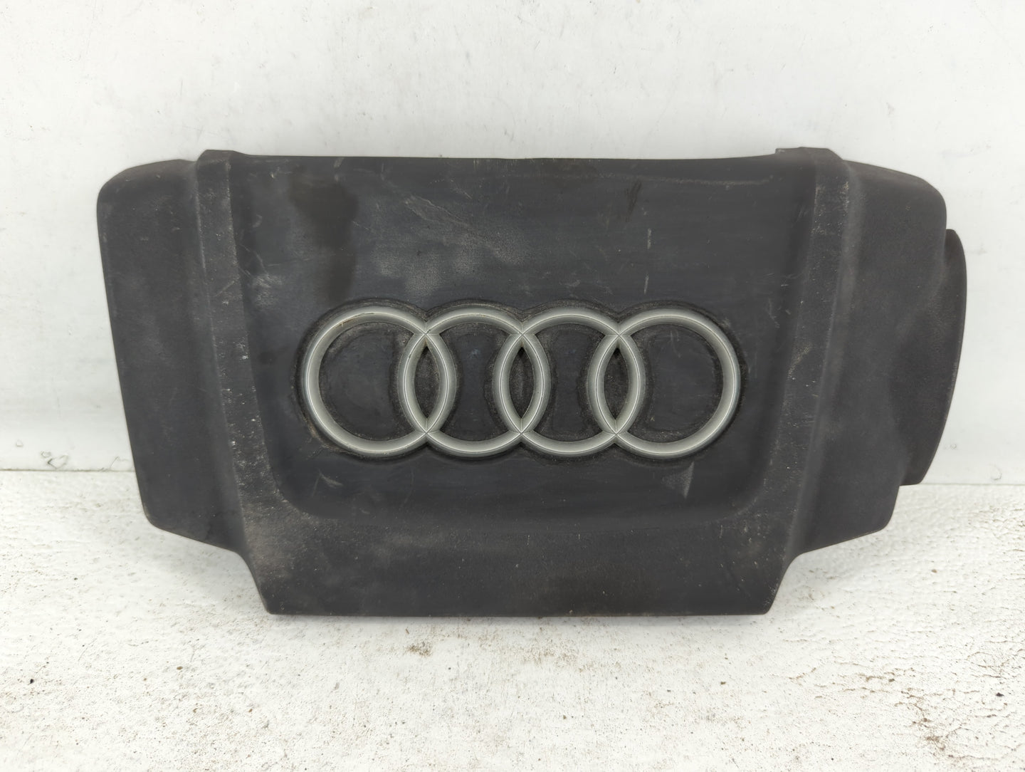 2011 Audi Q5 Engine Cover - Oemusedautoparts1.com