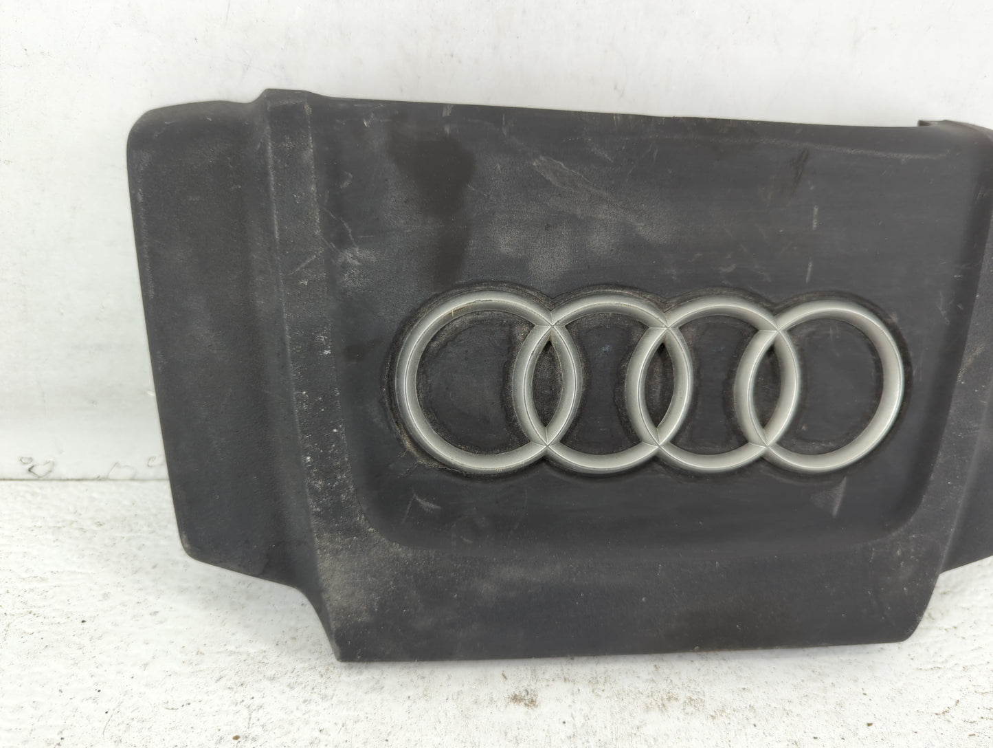 2011 Audi Q5 Engine Cover - Oemusedautoparts1.com