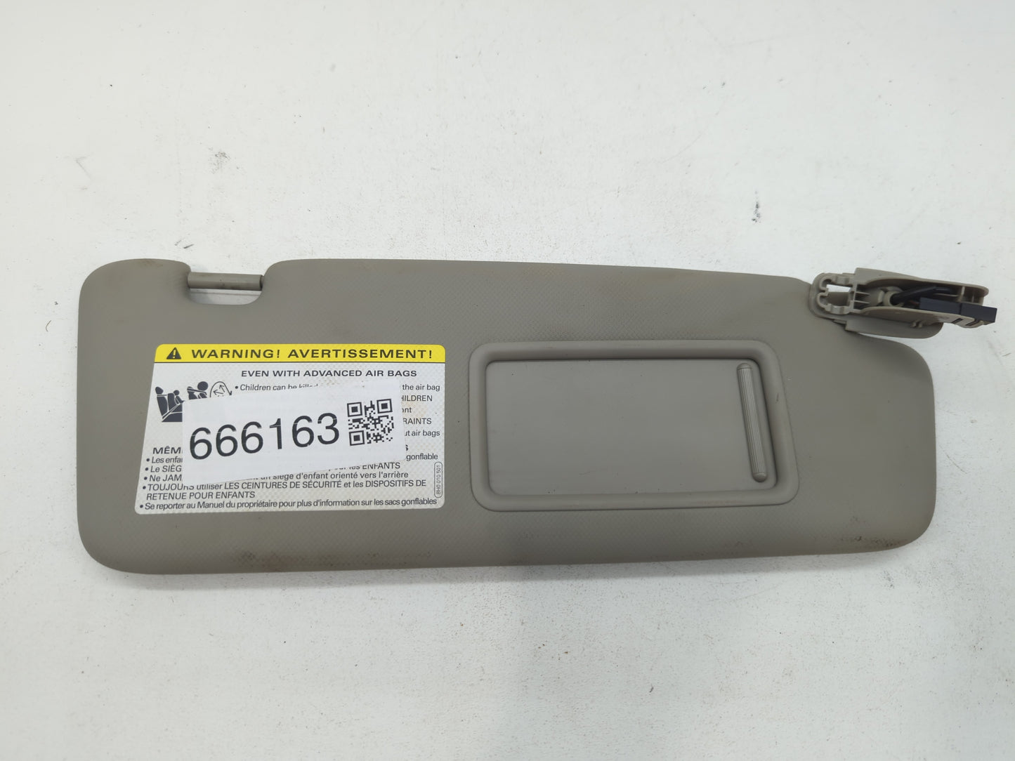 2011 Audi Q5 Sun Visor Shade Replacement Passenger Right Mirror Fits Fits 2009 2010 2012 OEM Used Auto Parts - Oemusedautopa