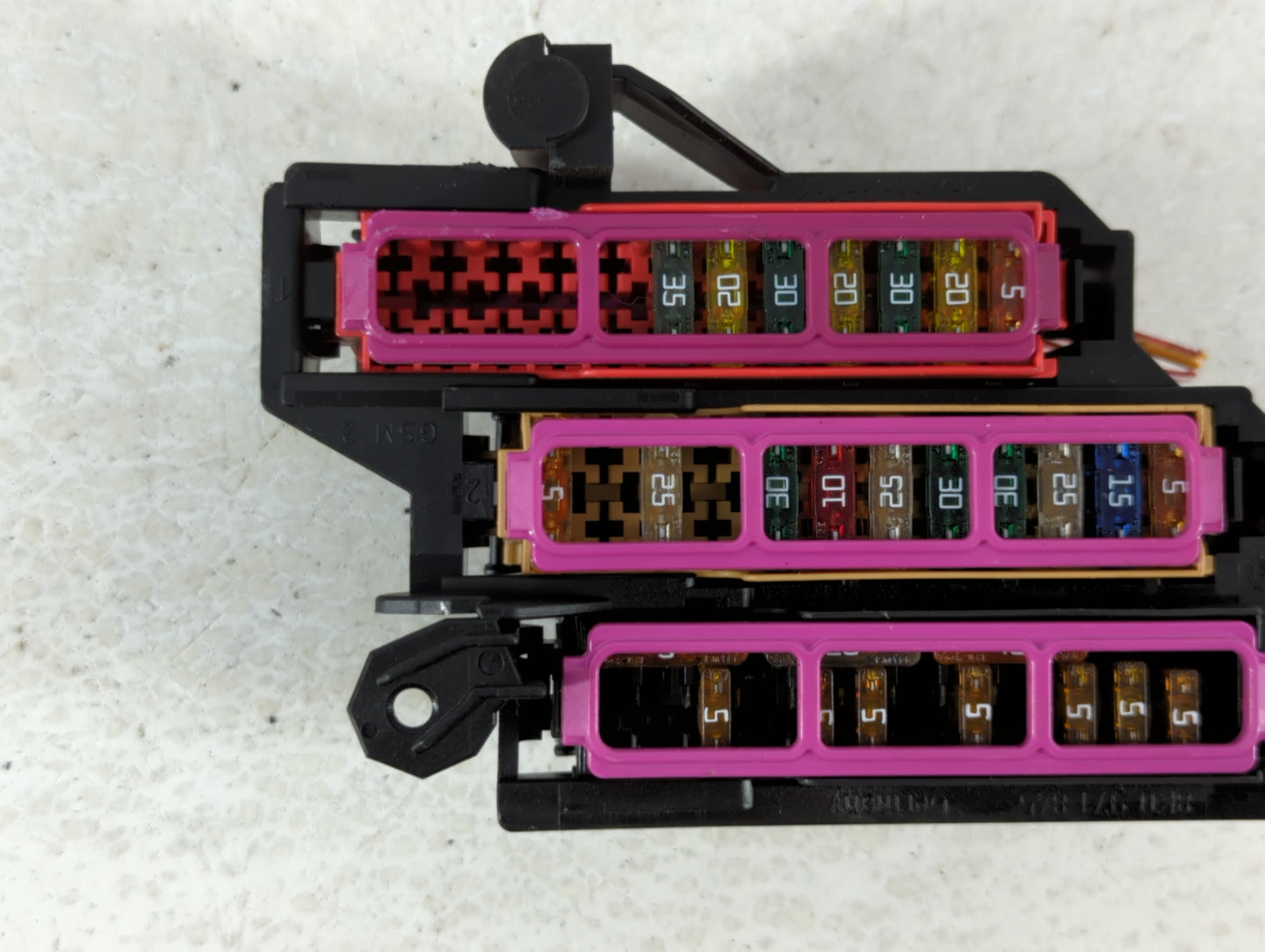 2009-2017 Audi Q5 Fusebox Fuse Box Panel Relay Module P/N:8K0 941 824 B Fits OEM Used Auto Parts - Oemusedautoparts1.com