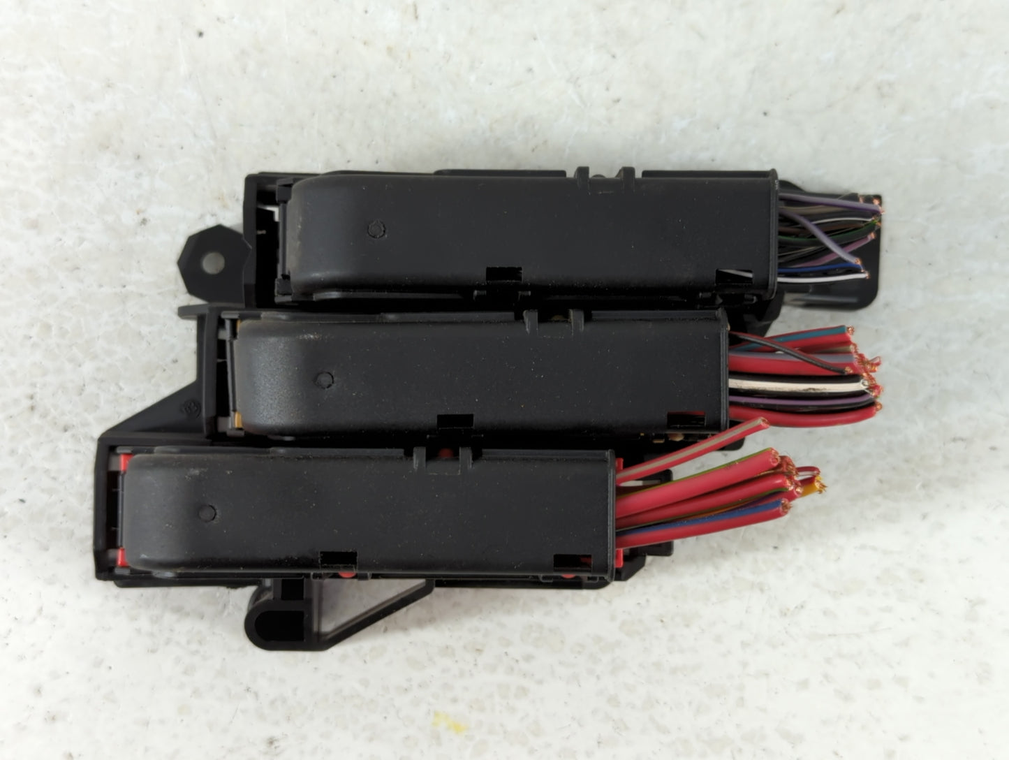 2009-2017 Audi Q5 Fusebox Fuse Box Panel Relay Module P/N:8K0 941 824 B Fits OEM Used Auto Parts - Oemusedautoparts1.com