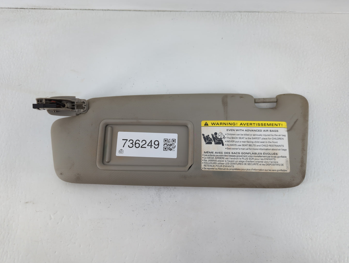 2009-2012 Audi Q5 Sun Visor Shade Replacement Passenger Right Mirror Fits Fits 2009 2010 2011 2012 OEM Used Auto Parts - Oem