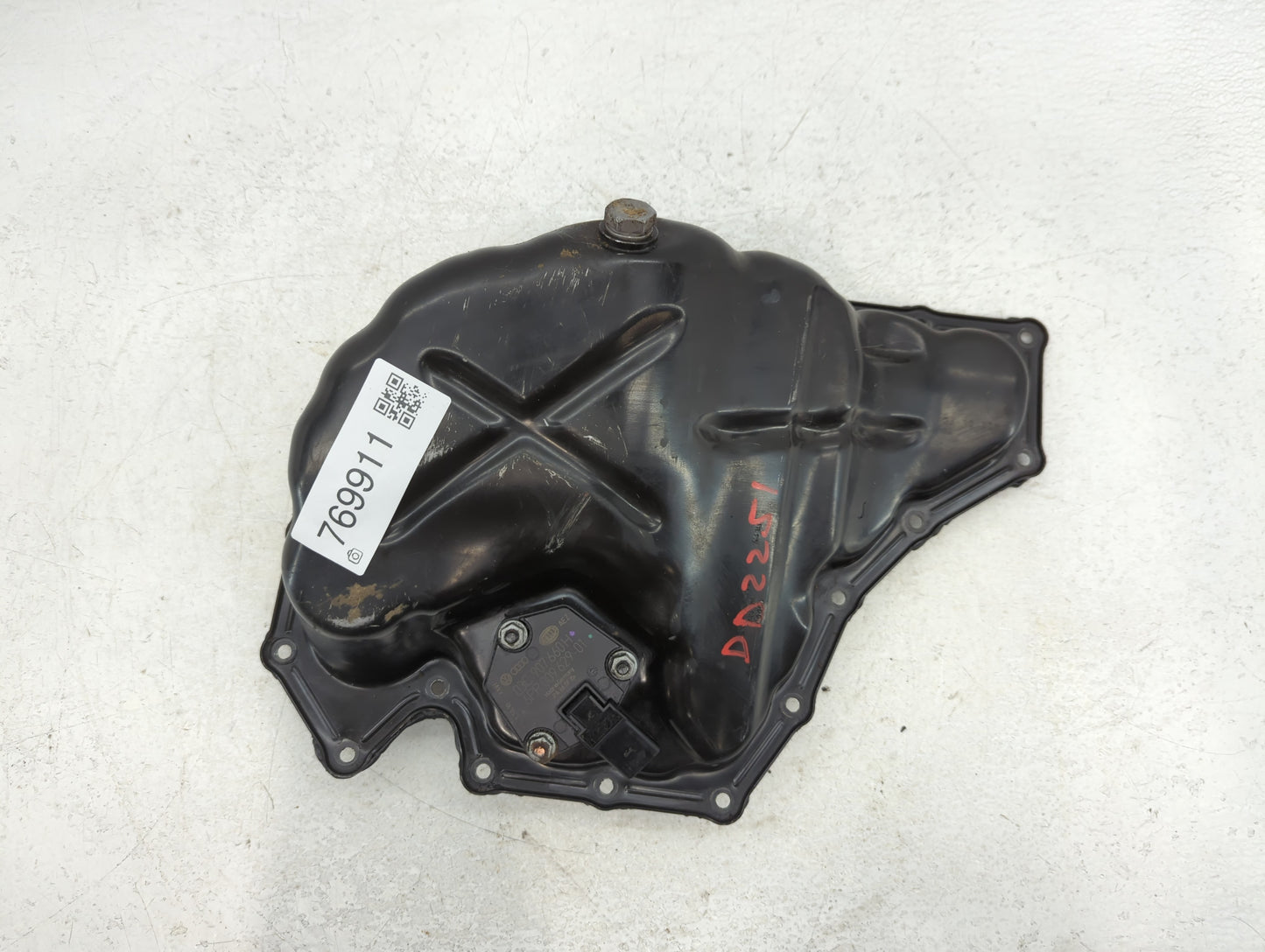 2011-2012 Audi Q5 Engine Oil Pan P/N:6PR 009 629-01 03C 907 660H Fits Fits 2009 2010 2011 2012 2013 2014 2015 2016 OEM Used 